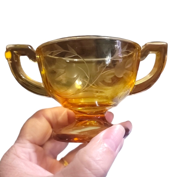 ⏳️Vintage⏳️RARE Cambridge Etch Cut Amber Glass Sugar & Creamer - Picture 4 of 9